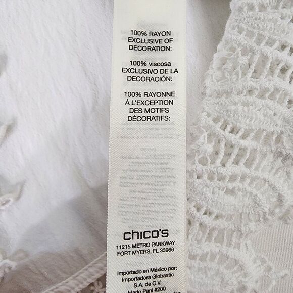 Chicos Top Women Size 1 Medium Button 3/4 Sleeve V Neck Pin Tucks Crochet Lace - Picture 10 of 12